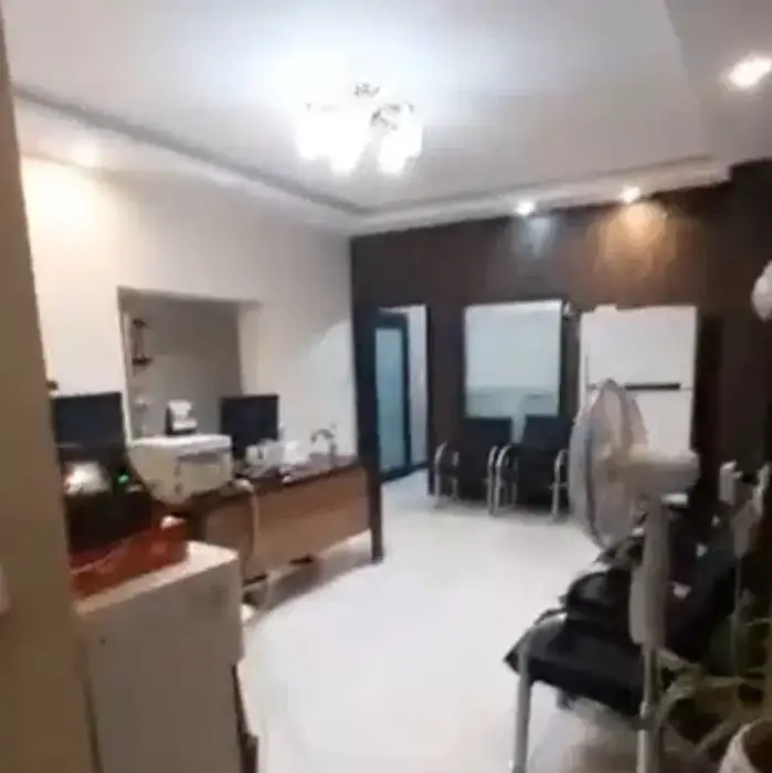 اجاره واحد 200متری مناسب مطب و کلینیک در قدوسی غربی شیراز