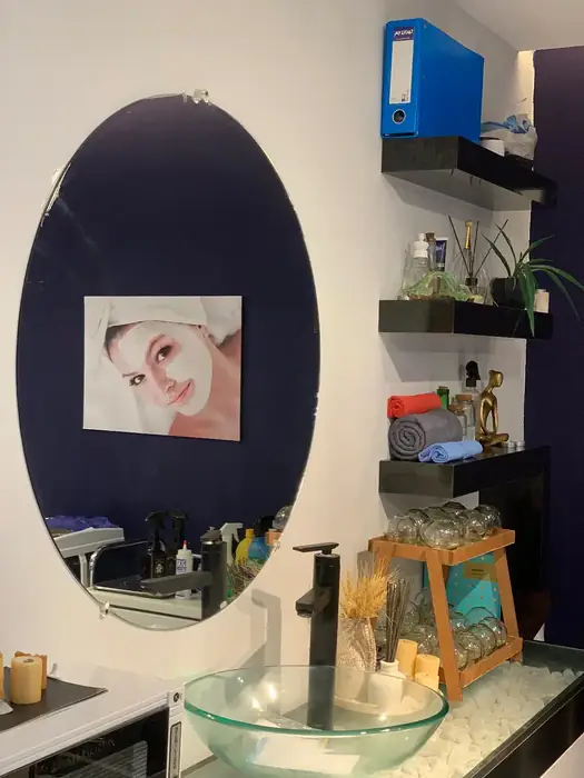 نیازمند فیشیال کار حرفه ای جهت کلینیک زیبایی در بجنورد استان خراسان شمالی