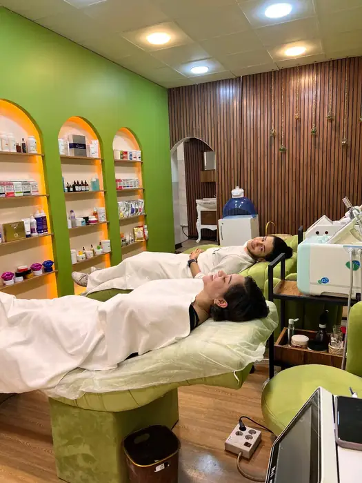 نیازمند همکاری با پزشک دارای پروانه جهت کلینیک زیبایی در بومهن تهران