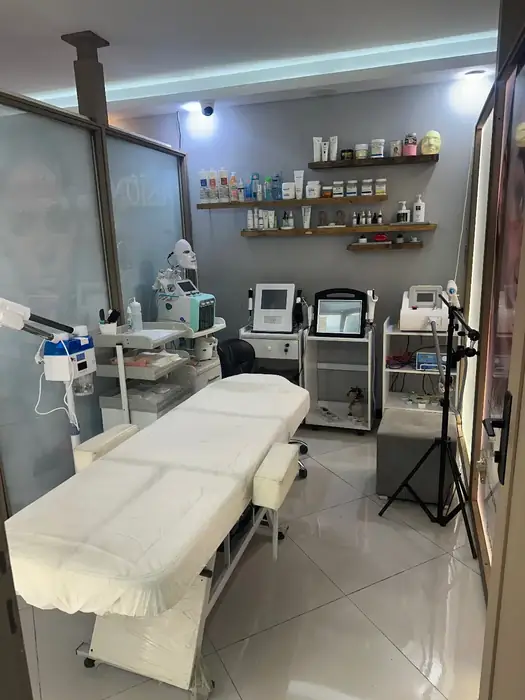 استخدام فیشیالیست جهت کلینیک زیبایی در جردن تهران