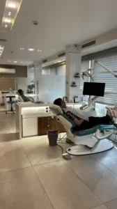 آموزش و استخدام دستیار و مسئول پذیرش دندانپزشکی جهت کلینیک مدرن در کوثر مشهد