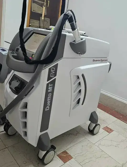 استخدام اپراتور لیزر الکس جهت مطب معتبر پوست و مو در آمل