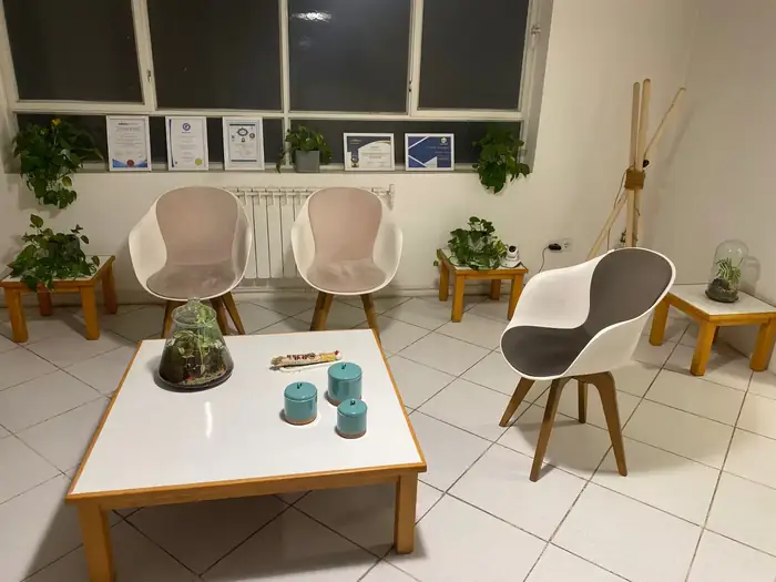 استخدام دستیار و منشی دندانپزشک جهت مطب در معالی‌آباد شیراز