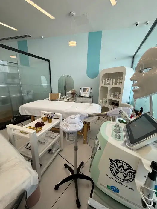 نیازمند فیشیال کار نیمه حرفه ای جهت کلینیک پوست، مو و زیبایی در نیاوران تهران