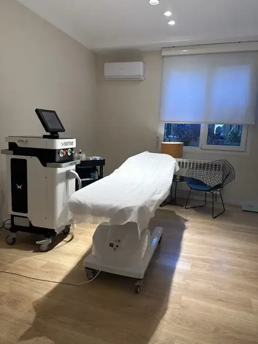 نیازمند اپراتور لیزر خانم جهت مطب در جهان‌شهر کرج