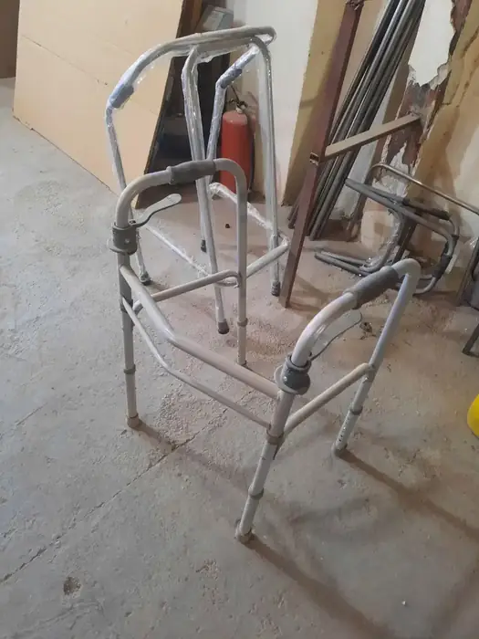 فروش انواع تجهیزات توانبخشی و پزشکی در پاکدشت