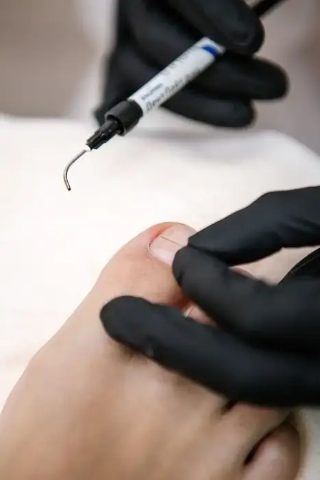 استخدام پودولوژیست مشتری‌دار جهت کلینیک در تهران