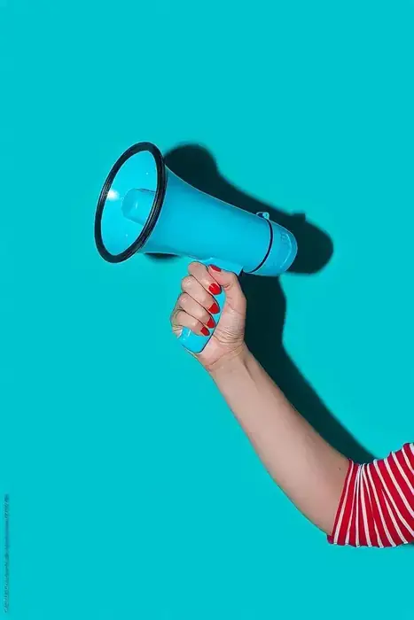 استخدام مسئول پذیرش جهت مطب در باغ دریاچه اصفهان