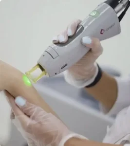 استخدام اپراتور لیزر خانم جهت کلینیک پوست و مو در شهریار