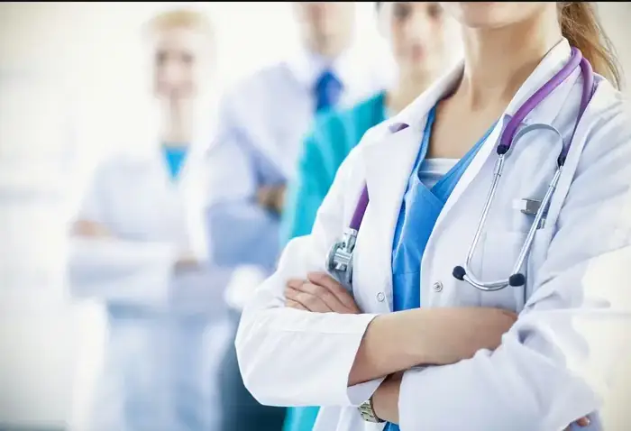 استخدام کارشناس مامایی جهت کلینیک درمانی زیبایی واقع در بندرعباس