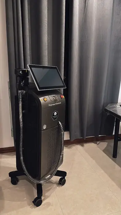 استخدام اپراتور لیزر خانم جهت کلینیک معتبر در باهنر کاشان