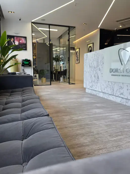 استخدام مسئول پذیرش و دستیار جهت کلینیک دندانپزشکی محدوده زعفرانیه تهران