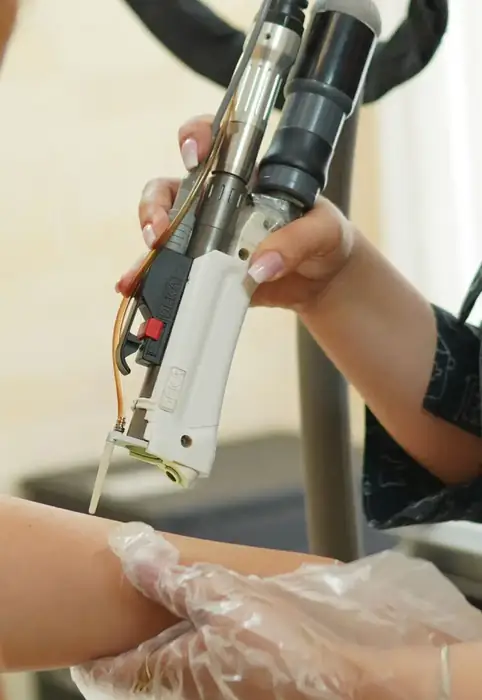 استخدام اپراتور لیزر جهت کلینیک در بلوار گلها کرمانشاه