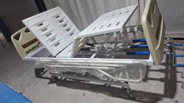 فروش تجهیزات پزشکی و بیمارستانی در باغستان تهران