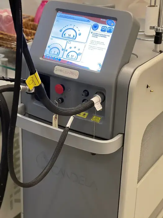 استخدام اپراتور لیزر جهت کلینیک در سعادت آباد تهران