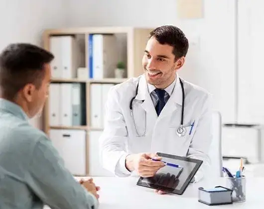 استخدام پزشک عمومی دارای پروانه جهت کلینیک در پل باهنر یزد