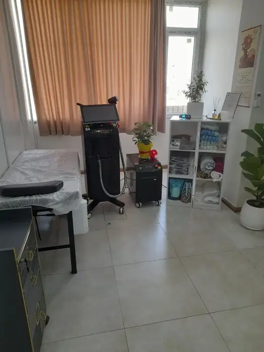 استخدام اپراتور لیزر جهت کلینیک زیبایی در بلوار آزادگان قزوین