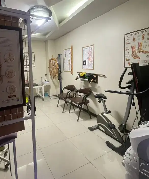 نیازمند منشی و دستیار فیزیوتراپی جهت کلینیک در بلوار آیت الله کاشانی تهران