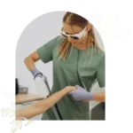 استخدام اپراتور لیزر خانم جهت کلینیک لیزر در بم استان کرمان