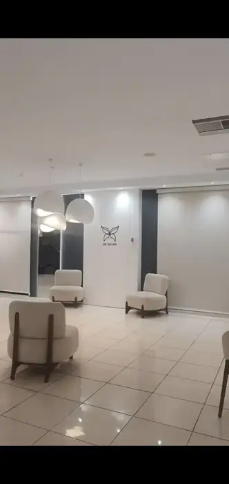 استخدام دستیار پزشک و منشی جهت مطب زیبایی در حکمت تهران