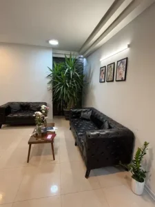 فروش کلیه وسایل کلینیک در هنرستان مشهد