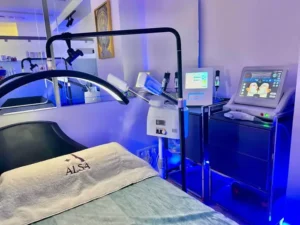 استخدام متخصصین پوست در لاین فیشیال جهت کلینیک زیبایی خوشنام در تهران