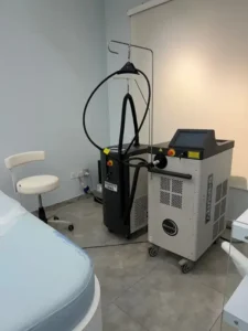 استخدام اپراتور لیزر خانم جهت کلینیک معتبر در آمل