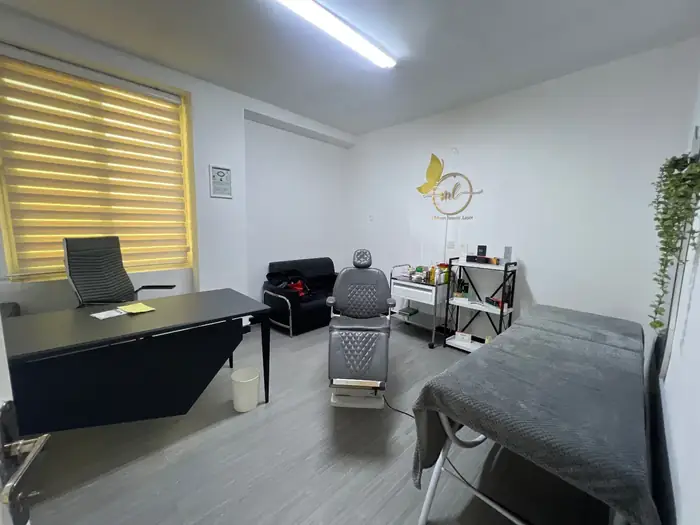 استخدام پزشک عمومی به عنوان مسئول فنی لیزر و تزریقات زیبایی در نواب تهران