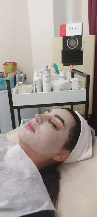 استخدام فشیالیست جهت مرکز زیبایی معتبر در فردوس تهران