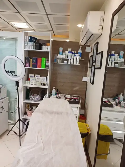 استخدام پزشک عمومی مسلط به زیبایی جهت کلینیک لاغری معتبر در شهرری تهران