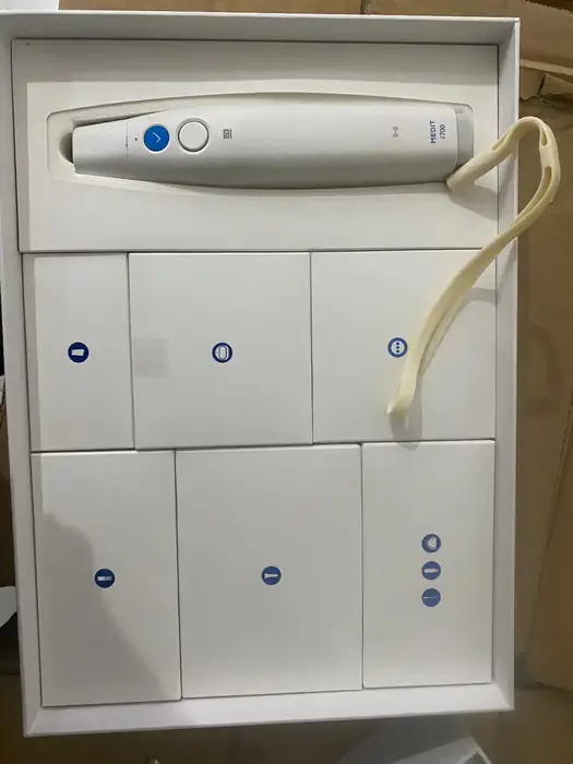 فروش اسکنر داخل دهانی مدیت i700 بدون سیم همراه لپ تاپ در تهران