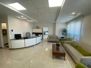 اجاره واحد 118متری از ساختمان پزشکان در زنجان