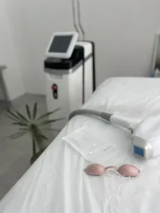 استخدام اپراتور لیزر بانوان جهت کلینیک زیبایی در چالوس