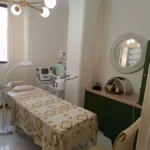 واگذاری کلینیک 100متری با 3اتاق و 2سال فعالیت در حوزه زیبایی، لیزر و فیشیال در تهران