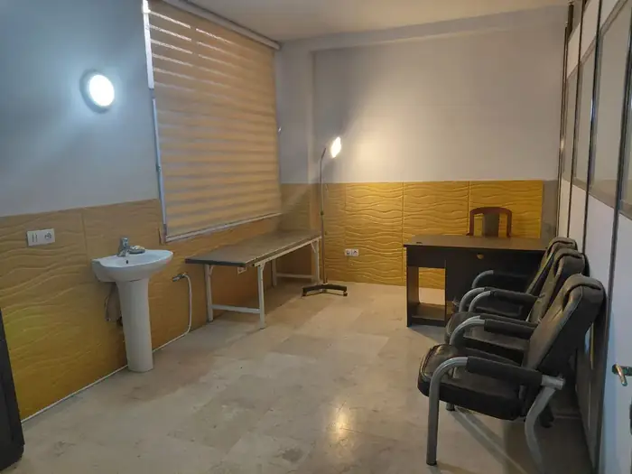 استخدام پزشک خانم مسلط به خدمات زیبایی و امور داخلی جهت موسسه خیریه در خیابان آزادی تهران