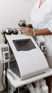 استخدام منشی، اپراتور لیزر، ادمین و بازاریاب جهت کلینیک مجهز در خیابان ارباب اصفهان