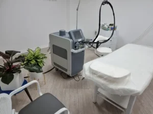 استخدام اپراتور لیزر کندلا جهت مرکز زیبایی در کرمان