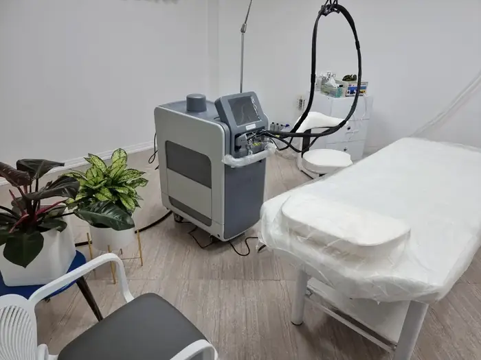 استخدام اپراتور لیزر کندلا جهت مرکز زیبایی در کرمان