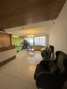 واگذاری کیلینیک زیبایی، پوست و مو با تجهیزات کامل در شیراز