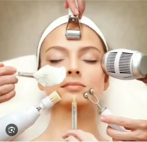 استخدام پزشک عمومی و متخصص پوست و مو جهت کلینیک معتبر در شرق تهران