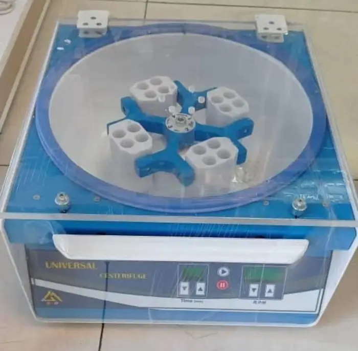فروش سانتریفیوژ یونیورسال دیجیتال و سایر تجهیزات مطب و کلینیک در مشهد