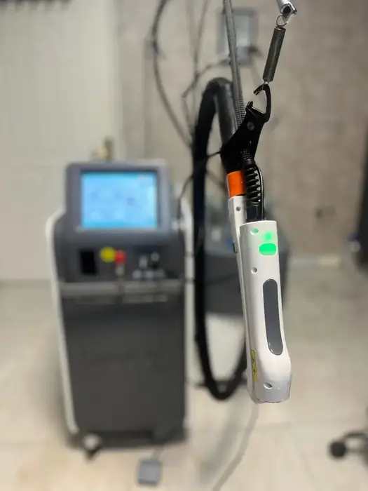 استخدام اپراتور لیزر با مشتری جهت کلینیک زیبایی در تبریز