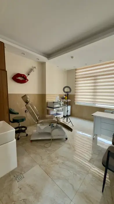 استخدام پزشک عمومی مسلط به خدمات زیبایی جهت کلینیک زیبایی در اندیشه تهران