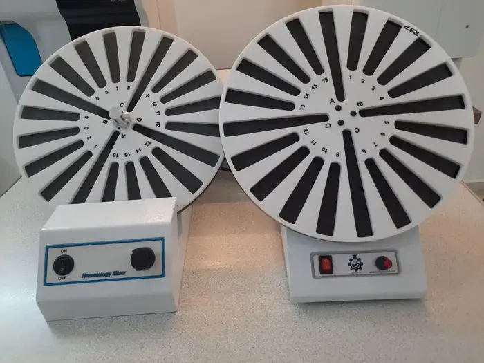 فروش تجهیزات پایه آزمایشگاه و خون کنترل و محلول در اراک