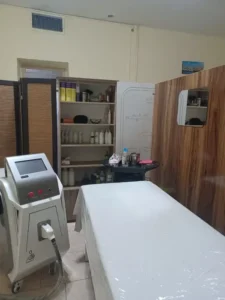 استخدام اپراتور دستگاه های زیبایی جهت کلینیک پزشکی خوشنام در نجف‌آباد اصفهان