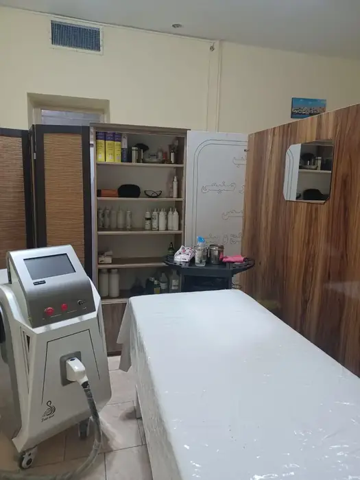 استخدام اپراتور دستگاه های زیبایی جهت کلینیک پزشکی خوشنام در نجف‌آباد اصفهان