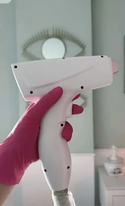 استخدام اپراتور لیزر جهت کلینیک در ارومیه