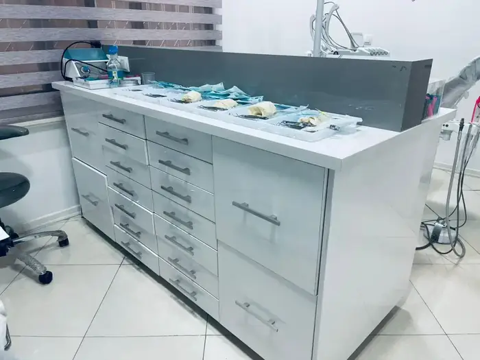 فروش کابینت دندانپزشکی در سعادت‌آباد تهران