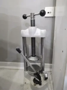 فروش دستگاه پرس هیدرولیک دندانسازی در اهواز