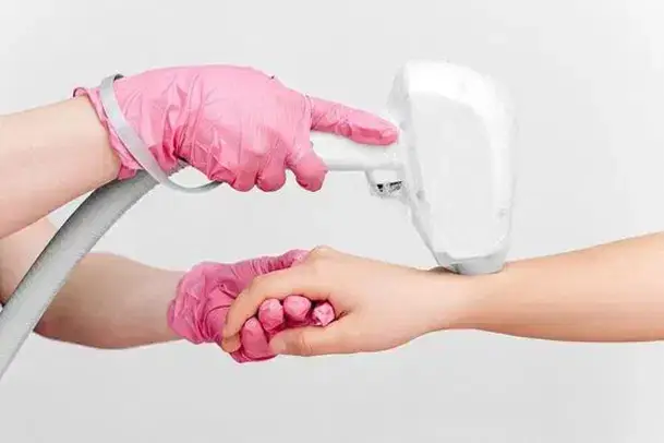 اجاره اتاق 10متری از مطب پزشک زیبایی در قصرالدشت شیراز